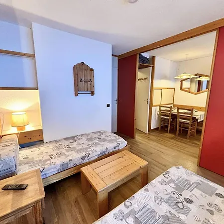 4 Pers. Avec Terrasse Sud Pres Des Pistes - Fr-1-353-25