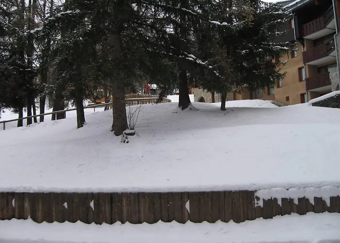 Apartment 4 Pers. Avec Terrasse Sud Pres Des Pistes - Fr-1-353-25 La Plagne